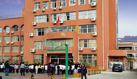 廈門康橋外國語<a href=http://www.xielongmould.com/xiaoxue/ target=_blank class=infotextkey>小學(xué)</a>怎么樣？廈門康橋外國語小學(xué)<a href=http://www.xielongmould.com/chuzhong/ target=_blank class=infotextkey>初中</a>派位哪些學(xué)校？